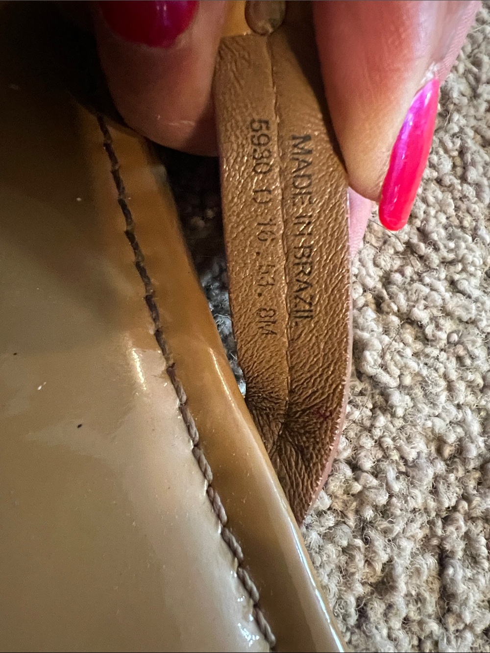Tory Burch Miller Sand Patent Leather Flip Flops Sandals - Picture 5 of 5
